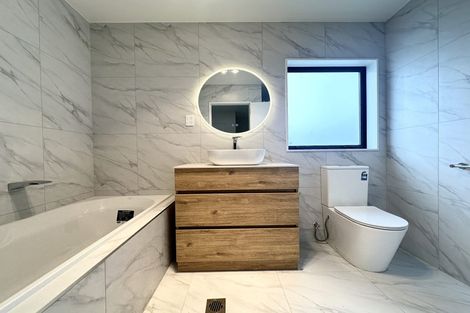 Photo of property in 137 Grove Road, Papakura, 2110