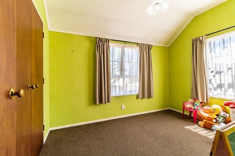 Photo of property in 14 Homestead Place, Glenview, Hamilton, 3206