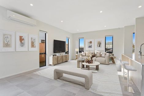 Photo of property in 6 Seafoam Road, Rosehill, Papakura, 2113