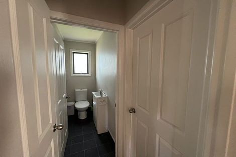 Photo of property in 11 Vimy Place, Mangere, Auckland, 2022