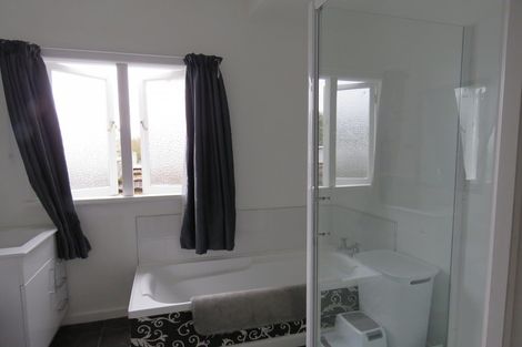 Photo of property in 32 Till Street, South Hill, Oamaru, 9400