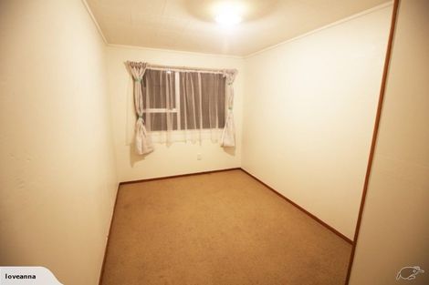 Photo of property in 16 Ransom Smyth Drive, Goodwood Heights, Auckland, 2105