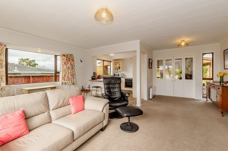 Photo of property in 70b Eatwell Avenue, Paraparaumu Beach, Paraparaumu, 5032