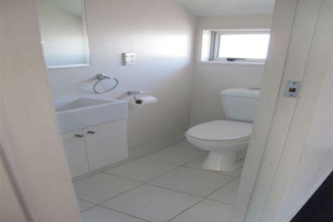 Photo of property in 496b Barbadoes Street, Edgeware, Christchurch, 8013