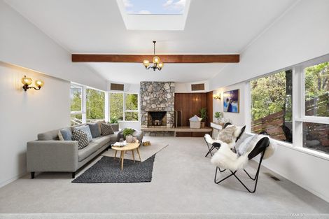 Photo of property in 54 Homewood Crescent, Karori, Wellington, 6012