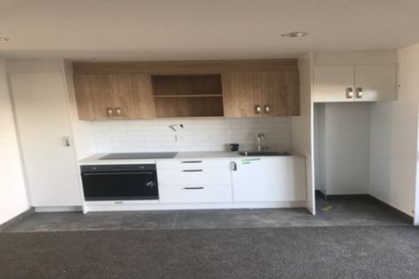 Photo of property in 84 Avenue Road, Otahuhu, Auckland, 1062