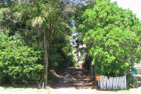 Photo of property in 4 Abbeygate Street, Birkdale, Auckland, 0626