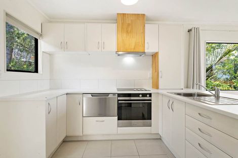 Photo of property in 899a East Coast Road, Northcross, Auckland, 0632