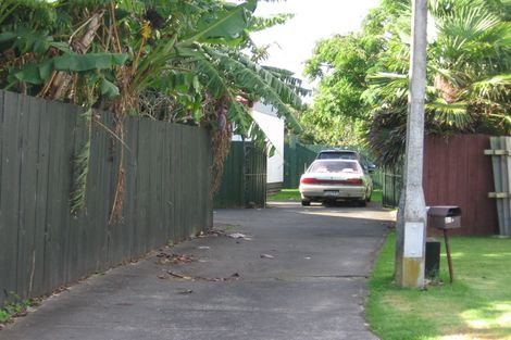 Photo of property in 2/16 Cameron Place, Ranui, Auckland, 0612