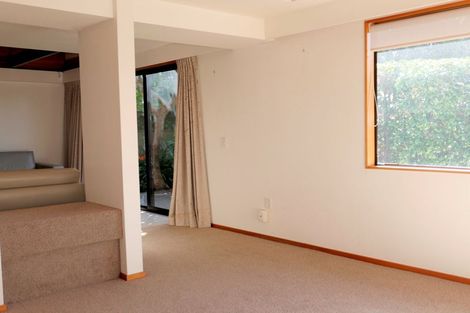 Photo of property in 10 Edgewater Street, Waikanae, 5036