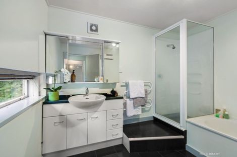 Photo of property in 53 Harbour View Road, Northland, Wellington, 6012