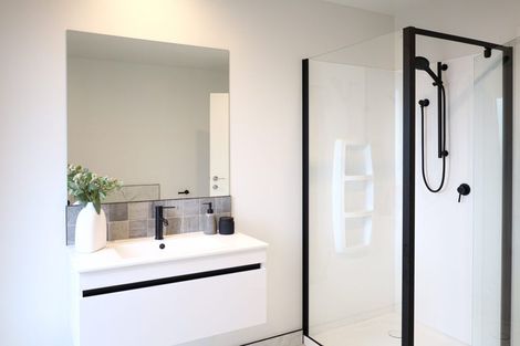 Photo of property in 14 Samuel Place, Terrace End, Palmerston North, 4410