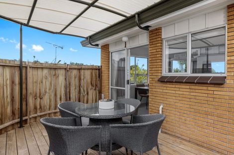 Photo of property in 12a Tower Hill, Stanmore Bay, Whangaparaoa, 0930