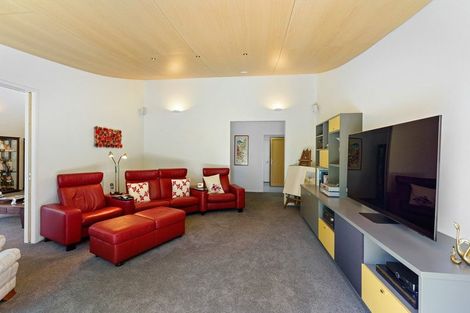 Photo of property in 3 Bressay Way, Waikanae, 5036