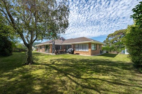 Photo of property in 35 Chilton Drive, Paraparaumu, 5032