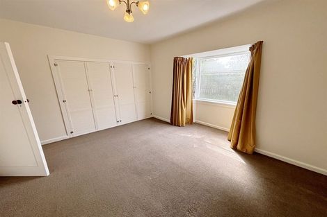 Photo of property in 39 Straven Road, Riccarton, Christchurch, 8011