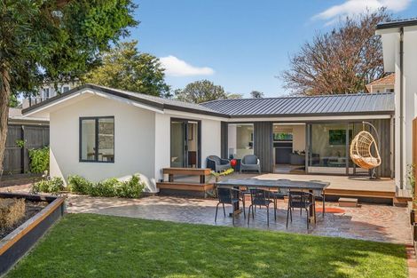 Photo of property in 11a Weston Road, St Albans, Christchurch, 8052