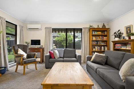 Photo of property in 5 Villa Grove, Ilam, Christchurch, 8041