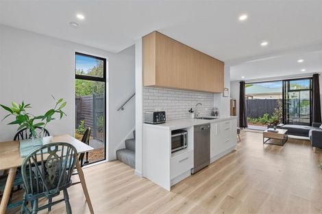 Photo of property in 6/12 New Brighton Road, Shirley, Christchurch, 8061