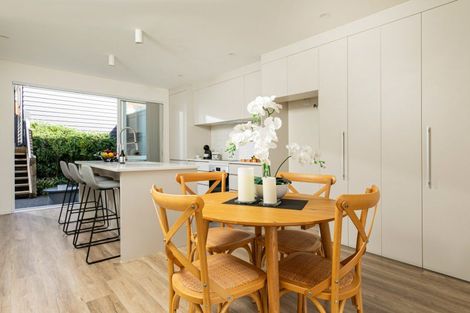 Photo of property in 165 Millwater Parkway, Silverdale, 0932