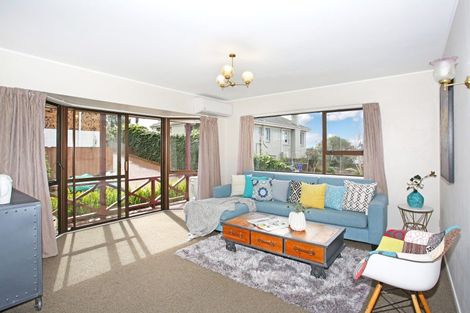 Photo of property in 2/16 Ridge Road, Howick, Auckland, 2014