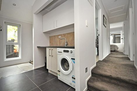 Photo of property in 136 Glamorgan Drive, Torbay, Auckland, 0630