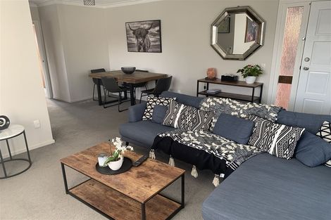 Photo of property in 1/39 Solomon Avenue, Redwood, Christchurch, 8051