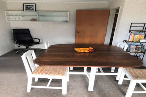 Photo of property in 27 Taylor Terrace, St Andrews, Hamilton, 3200