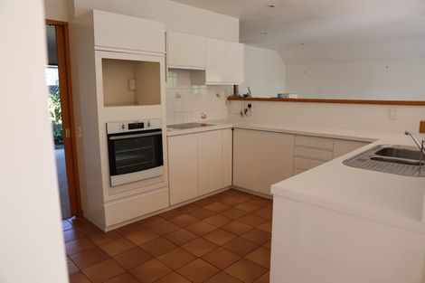 Photo of property in 255 Avonhead Road, Avonhead, Christchurch, 8042