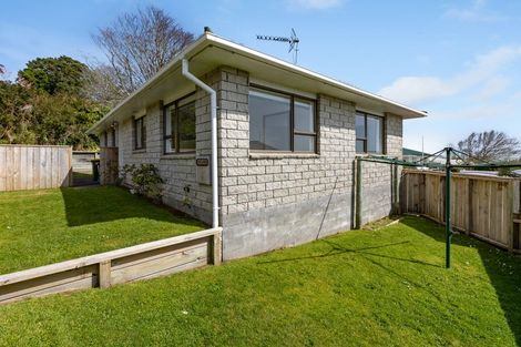 Photo of property in 2/22 Dartmoor Avenue, Westown, New Plymouth, 4310