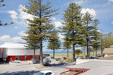 Photo of property in 473 Marine Parade, Napier South, Napier, 4110