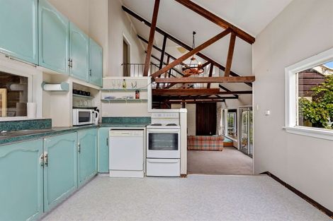 Photo of property in 36 Bayview Crescent, Duvauchelle, 7581