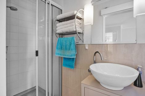 Photo of property in 9 Burnside Avenue, Hawera, 4610