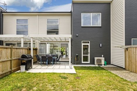 Photo of property in 10 Couldrey Crescent, Red Beach, 0932