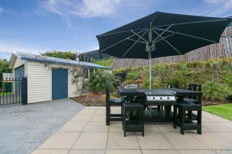 Photo of property in 5a Oawai Place, Marfell, New Plymouth, 4310