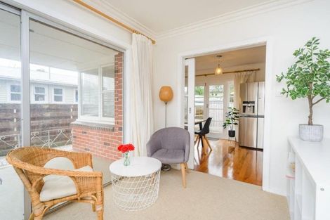Photo of property in 62 Newcastle Street, Hokowhitu, Palmerston North, 4410