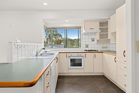 Photo of property in 17 Helvetia Drive, Browns Bay, Auckland, 0630