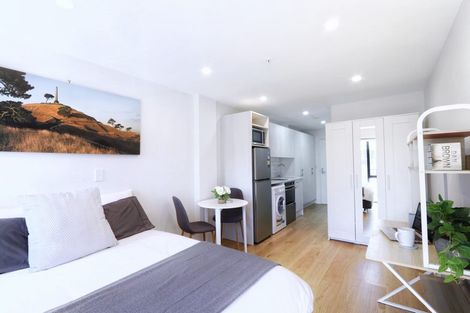 Photo of property in The Silo Apartments, 9j/23 Emily Place, Auckland Central, Auckland, 1010