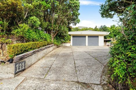 Photo of property in 111 Miromiro Road, Normandale, Lower Hutt, 5010