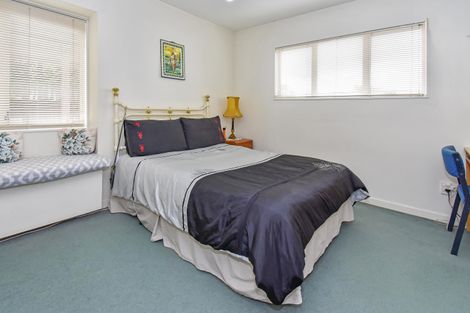 Photo of property in 60 Holmes Road, Manurewa, Auckland, 2102