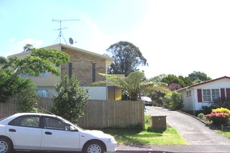 Photo of property in 1/76 Cockayne Crescent, Sunnynook, Auckland, 0620