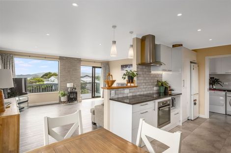 Photo of property in 9 Moki Street, Titahi Bay, Porirua, 5022