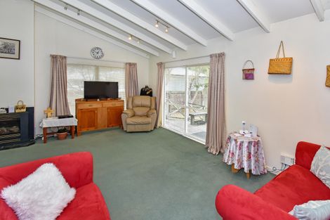 Photo of property in 60 Holmes Road, Manurewa, Auckland, 2102