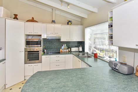 Photo of property in 60 Holmes Road, Manurewa, Auckland, 2102