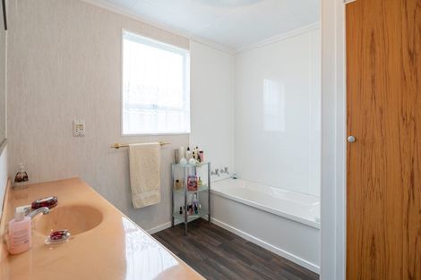 Photo of property in 27 Warwick Street, Riversdale, 9776