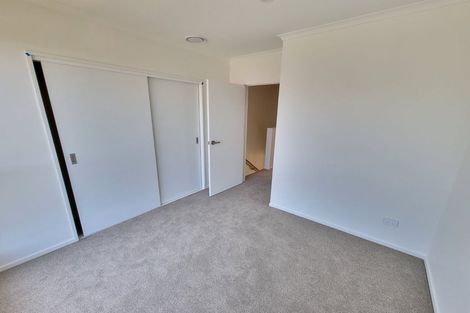 Photo of property in 73 Waipuhinui Way, Wiri, Auckland, 2104