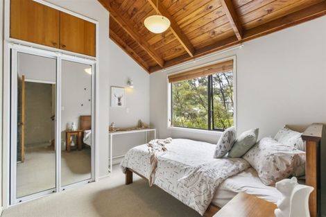 Photo of property in 2 Menear Lane, Hillcrest, Auckland, 0627