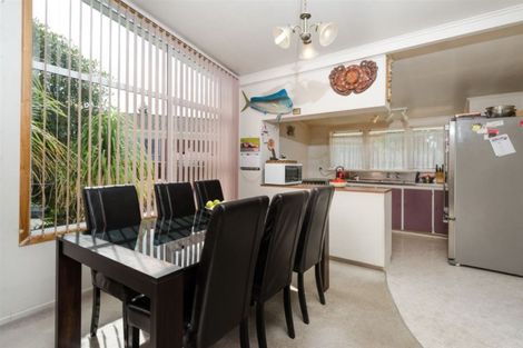 Photo of property in 29 Poinsettia Place, Henderson, Auckland, 0610