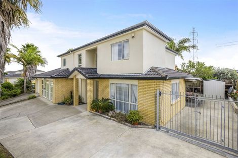 Photo of property in 2 Dunaff Place, Flat Bush, Auckland, 2019