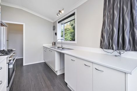 Photo of property in 37 Cross Street, Coalgate, 7673